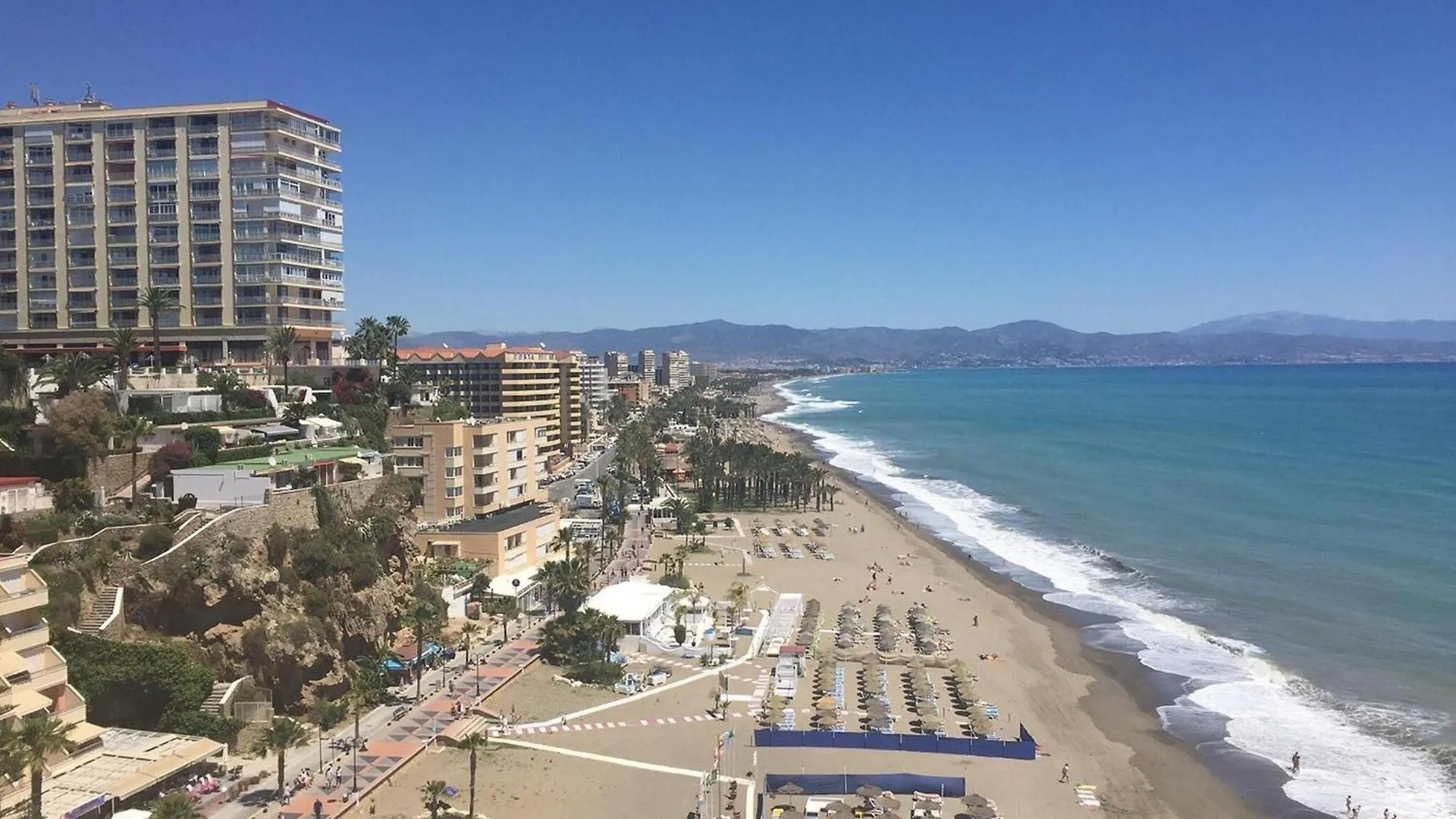 Holiday Home In Torremolinos Near Seabeach マラガ